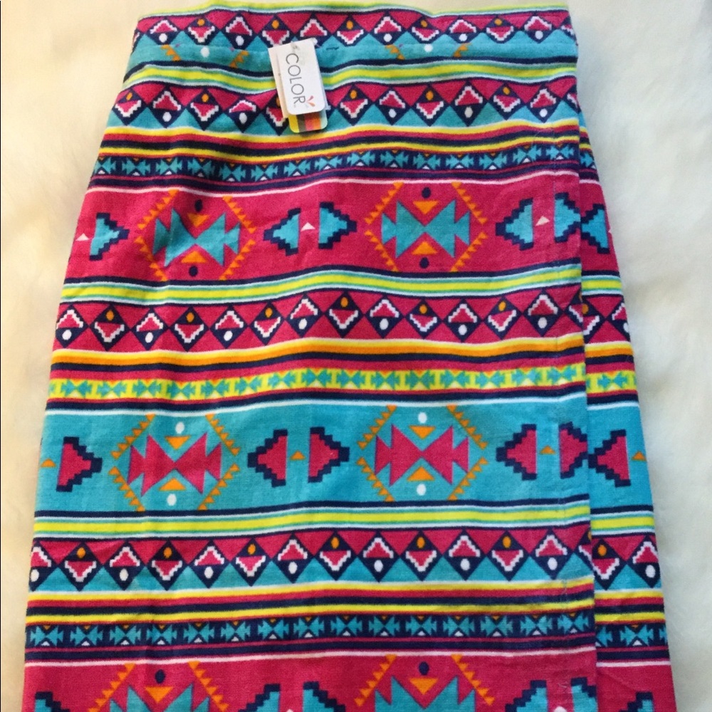 🎉FINAL🎉BEAUTIFUL Aztec Print Spa Wrap NWT - Picture 2 of 8
